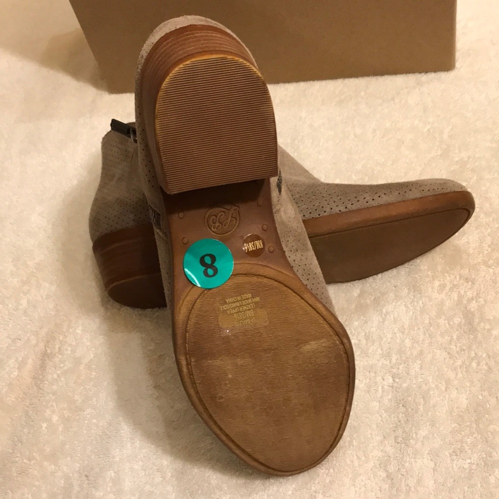 New Lucky Brand Booties - size 8 - Picture 7 of 7